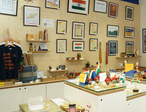 Shop official India Republic & ISRO souvenirs at Pune’s only Phygital Store Lounge