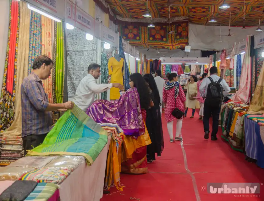 Weaves India Handloom Exhibition Sonal Hall