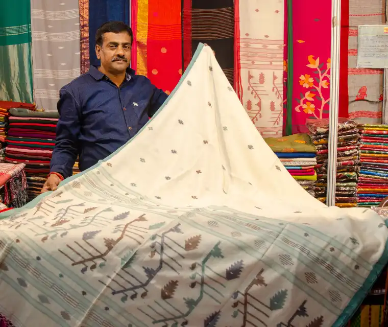 Weaves India Handloom Exhibition Sonal Hall