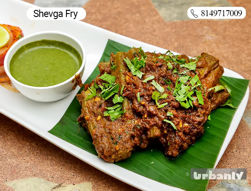 This Pune restaurant serves Alu Wadi in Kala Masala & it's a hit!