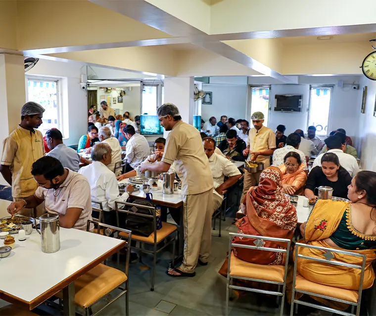 5 Uderrated Veg Thali places of Pune that should be celebrated!