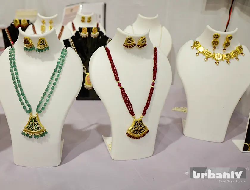 Miraas exhibit is set to bring 35+ award winning artisans to Pune!