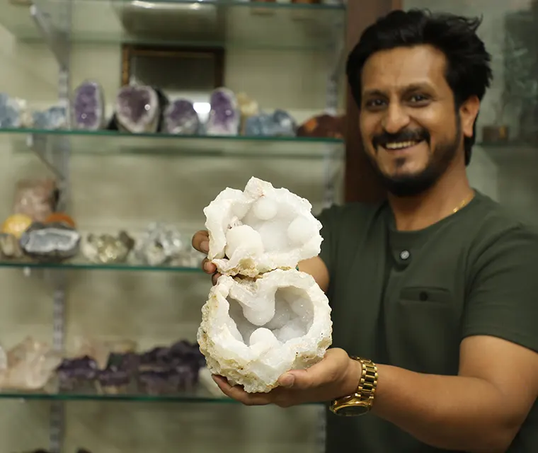 Meet Pune’s only Crystal Hunter with over 300 crystals in his collection!