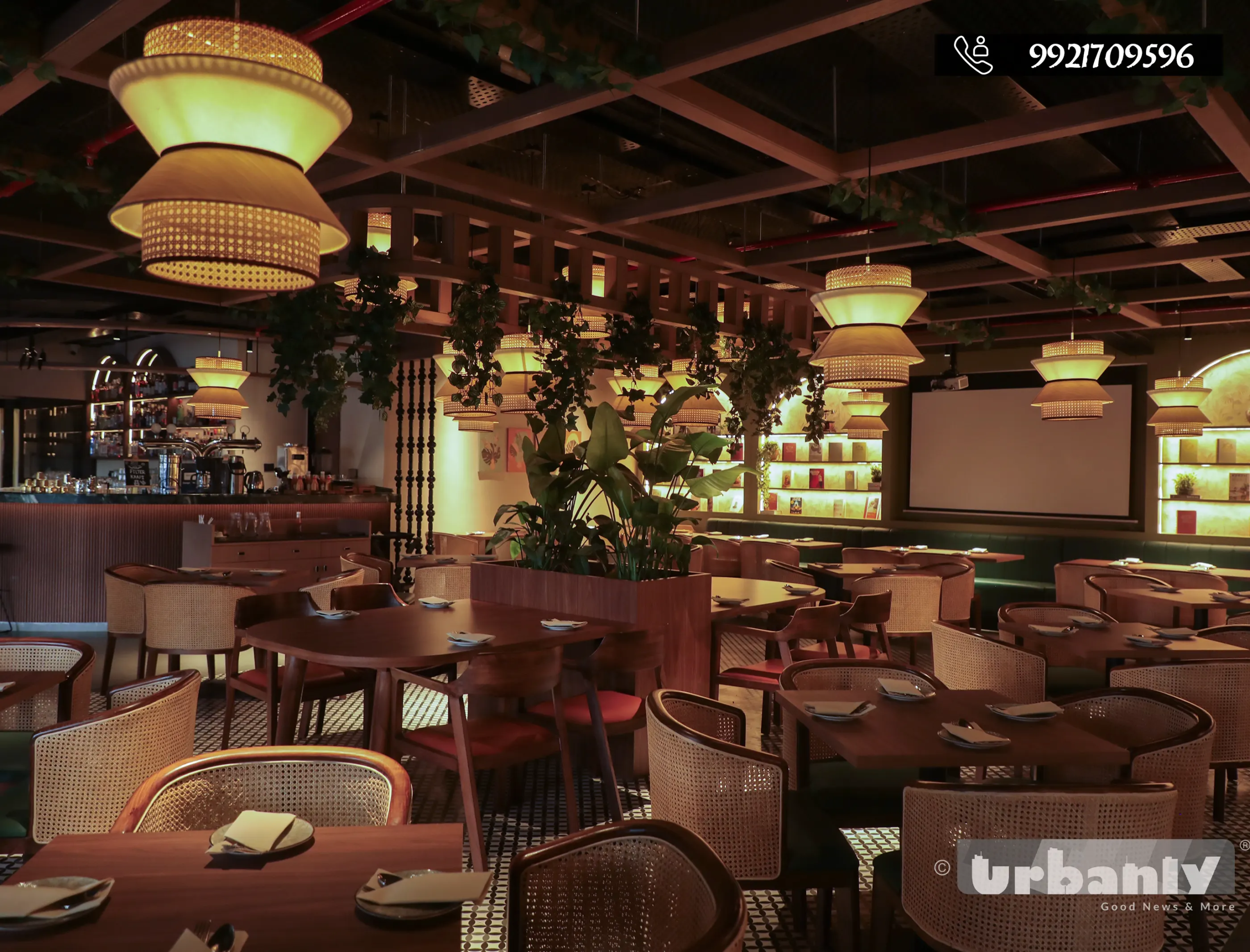 From Thalipeeth to Pancakes, the breakfast menu here is Unbelievable!