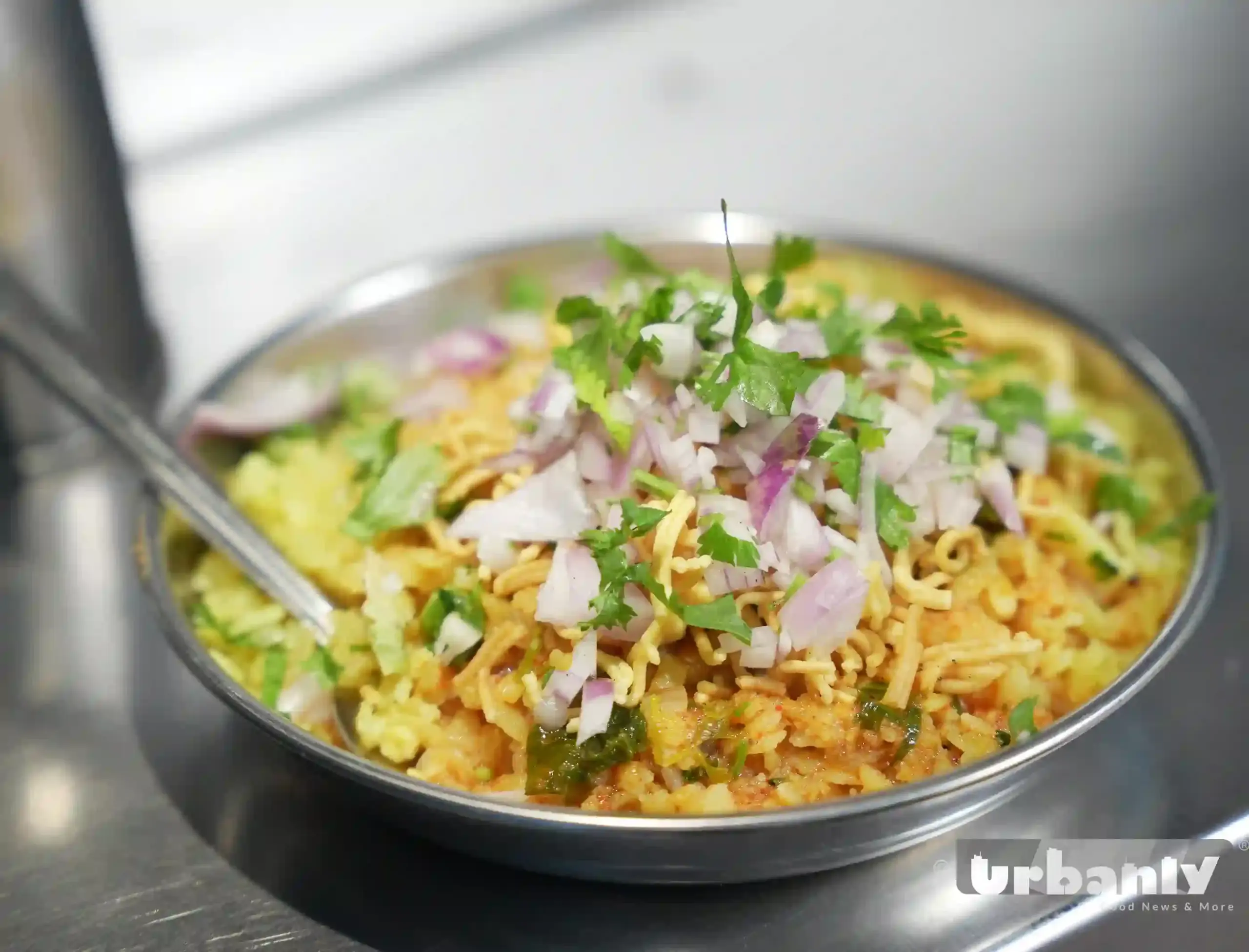 Madhuchi Gadi- Pune's 50 year old legacy food cart on Tilak Road!