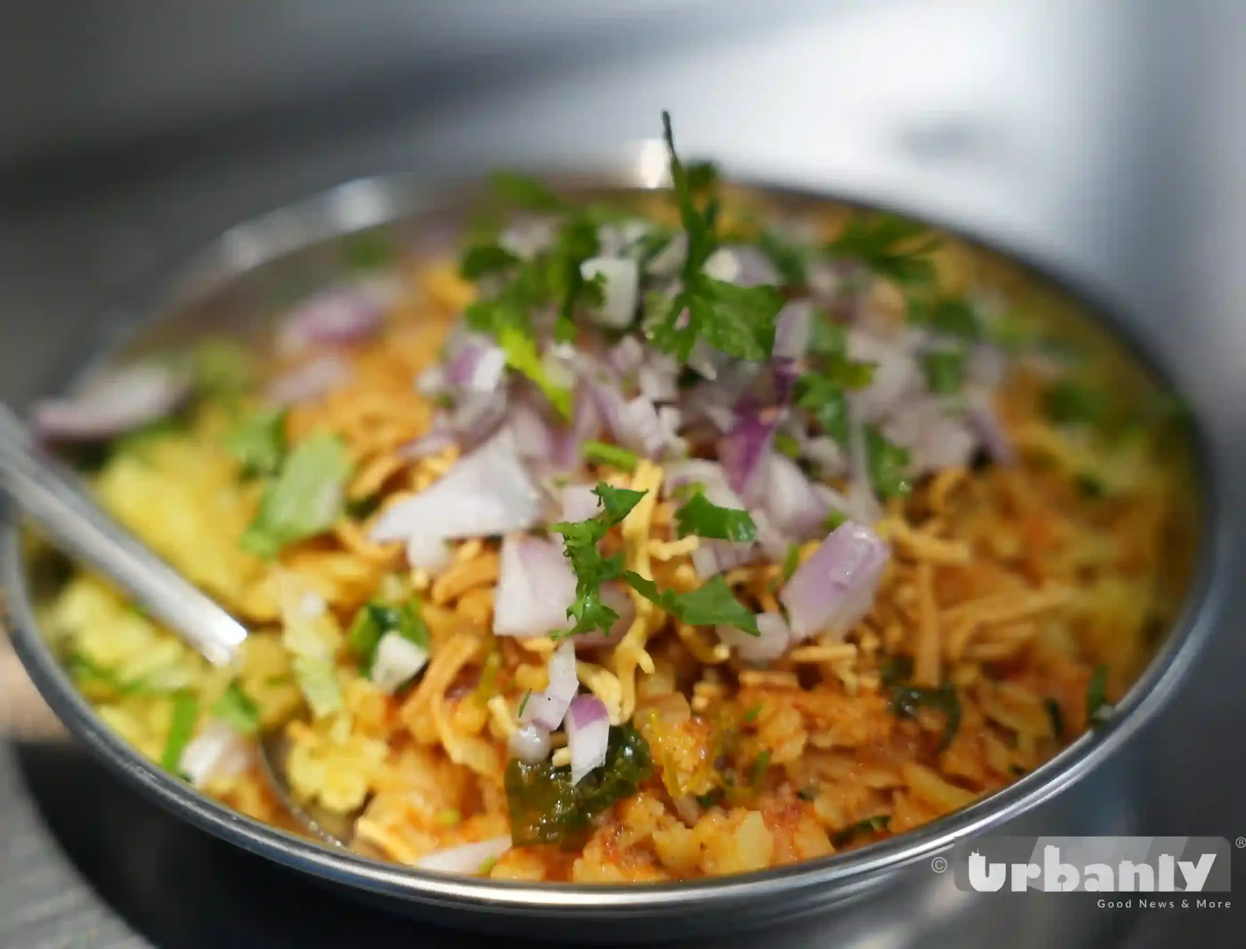 Madhuchi Gadi- Pune's 50 year old legacy food cart on Tilak Road!