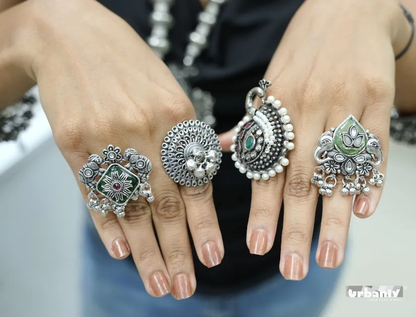 This shop is a hidden gem for Navratri jewellery in Camp, Pune!